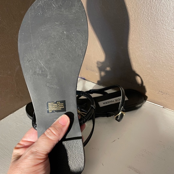 Steve Madden Daisey Sandals - Picture 6 of 8